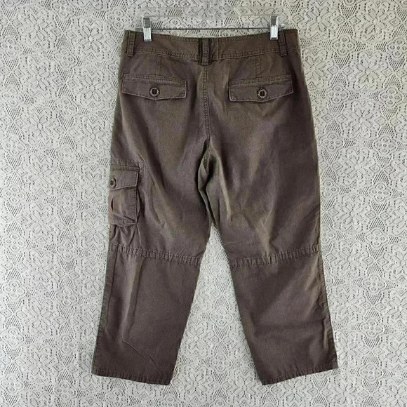Eddie Baure Shaw Fit Cargo Brown Women's Capris 8 - Picture 2 of 9